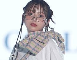 インフルエンサー希空、雰囲気ガラリな姿でTGC登場「メガネ似合ってる！」「可愛過ぎて苦しい」反響