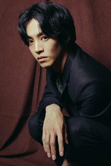 松坂桃李インタビュー 『孤狼の血 LEVEL2』は未完成な日岡の「黒