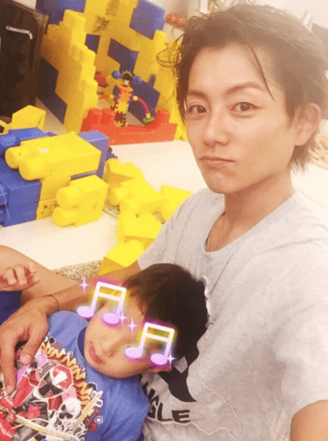 辻＆杉浦家 長男の神童ぶりが話題に　ノールックで日本地図を描く 1枚目