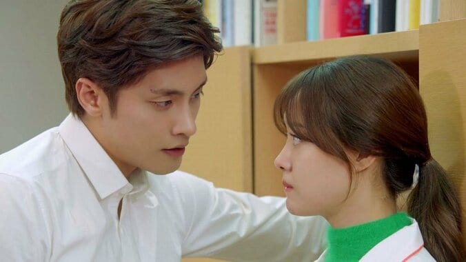 ソンフンが究極のツンデレ男に！ワンナイトラブで出会った男女のラブコメディ『じれったいロマンス』 1枚目