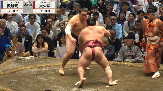 オレンジの女性の後ろに立浪部屋の女将である舞美さん