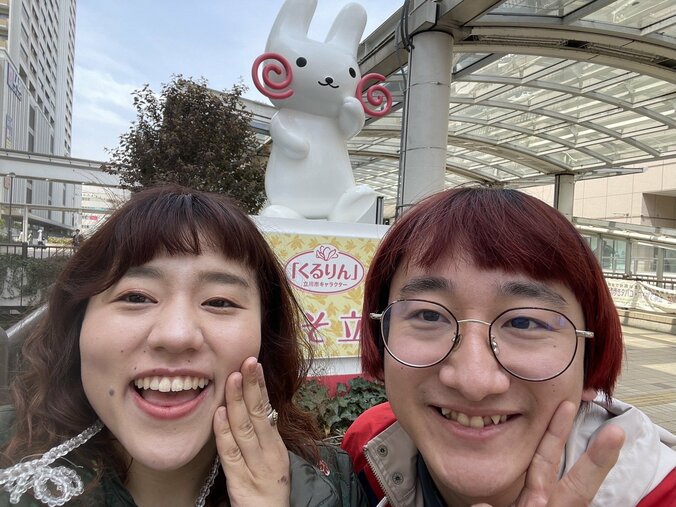 【写真・画像】過酷な婚前合宿サバイバル番組『ウェディングウォーズ』熾烈なバトルに挑む参加カップル8組に、一問一答インタビュー！駆け出しの若手芸人同士・柴助&マミモンカップル編　6枚目