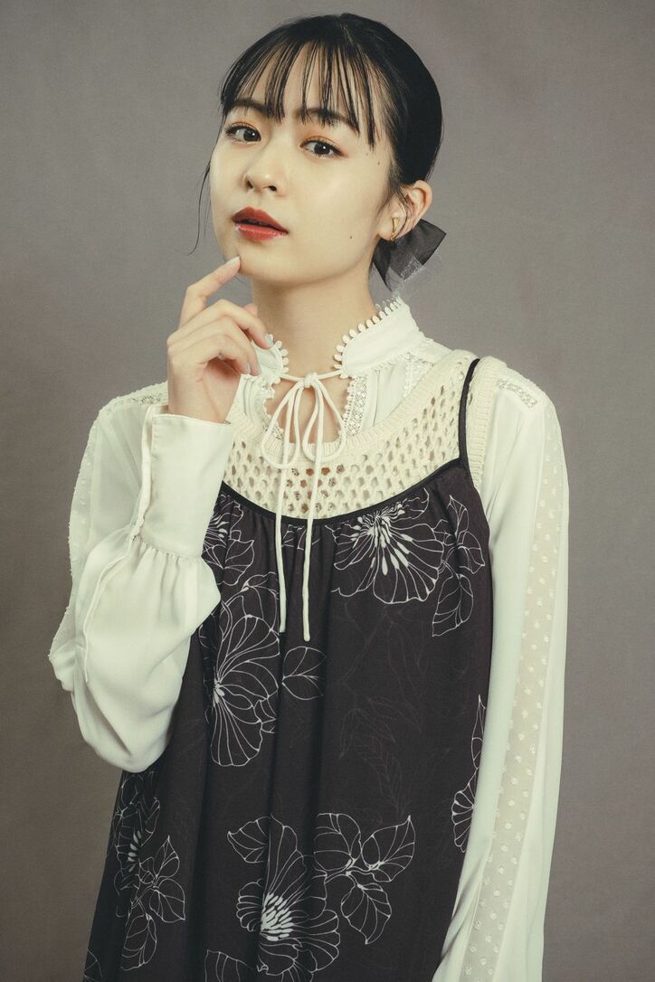 莉子×Hina、映画『牛首村』で初タッグ!『月オオカミ』から2年、違うフィールドで活躍してきた2人の現在地