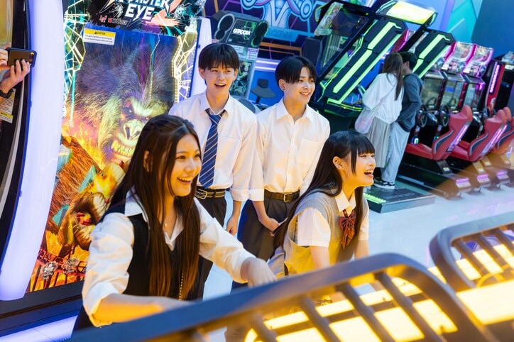 【写真・画像】告白された人数11人のモテ高1女子たまき、ショッピングモールで気になる男子と急接近！「今1番気になってます」と照れながら告白！『今日好き』チェンマイ編第2話　3枚目