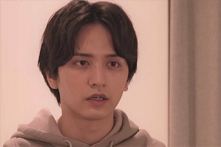 瀬戸利樹＆紺野彩夏、10秒間見つめ合ってキス寸前！？大胆行動に『私たち結婚しました 4』 