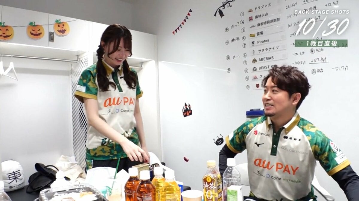 激戦トップで両手に花 美女雀士2人に祝福された下石戟に「羨ましすぎる