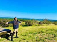 三代目JSB山下健二郎の青空の下での爽やかなオフショットに反響 「一緒に行きたーい」「チョー綺麗」