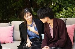 初日からボディタッチが乱立！積極的すぎる展開にスタジオ驚愕「こんな技があったの！？」『恋オオカミ』第1話