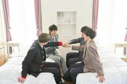 とらい、『恋ステ』男子メンバーとの友情投稿に「男子仲良くて最高です」「誰に絞るのかめっちゃ気になる来週が待てん笑」の声