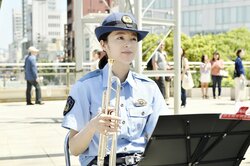 清野菜名、子育てと仕事の両立に悩む音楽隊のトランぺッターに『異動辞令は音楽隊！』新場面写真解禁