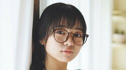 “ミスマガ”加藤綾乃を懐かしい世界観で撮影 「ずっとずっと憧れで目標だった」『週プレ』グラビア初登場