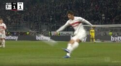 「ベッカムかよ！」「日本代表の武器」 “悪魔の左足”伊藤洋輝の40メートル級ロングフィードが炸裂　芸術的ピンポイントクロスが最前線のFWの足元にピタリ