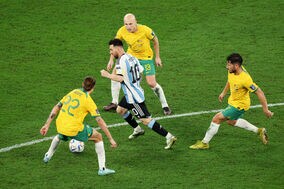 「メッシ劇場」伝説の5人抜きが再び メッシの圧巻ドリブルに視聴者歓喜「マラドーナかよ」