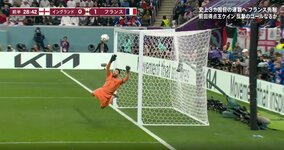 記者に“穴”呼ばわりされ… フランス代表GKロリスがケインのタイガーシュートを弾き出して有言実行｢答えはピッチで出す」