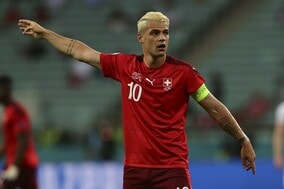 「病院みたい」スイス代表の特徴的なW杯着用アウェーユニに反響！「シャツの真ん中に身分証明書」