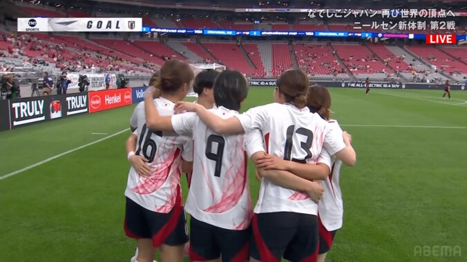 伝説誕生！ 19歳・谷川萌々子、“衝撃30mロケット弾”でスーパーゴール！「なんじゃそりゃw」「異次元すぎる」「メッシかよ」なでしこジャパン新星が“キックオフ18秒”でゲームを超えた瞬間 3枚目