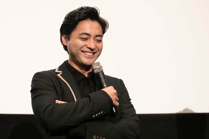 佐藤健、山田孝之の役作りを絶賛「役に入り込む深さの次元が違う」 6枚目