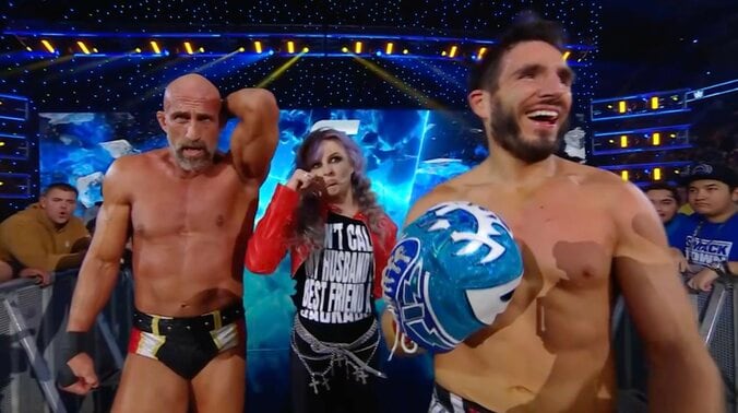 勝利したキャンディスらはマスクを強奪しドヤ顔