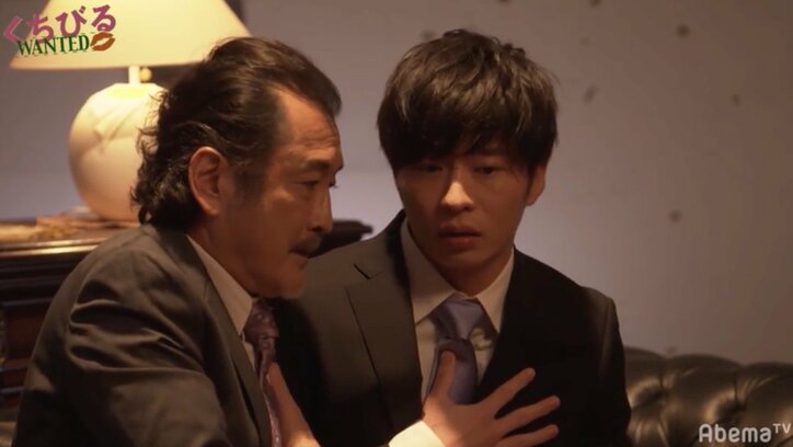 田中圭＆吉田鋼太郎の密着シーンに視聴者歓喜「部長とはるたんにしか見えない」