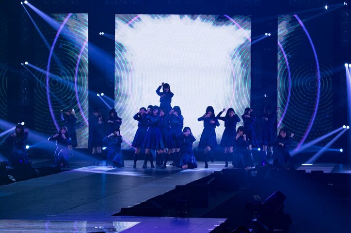 【画像集】欅坂46がガールズアワードに登場、平手・梨加・理佐・小林・土生はランウェイも