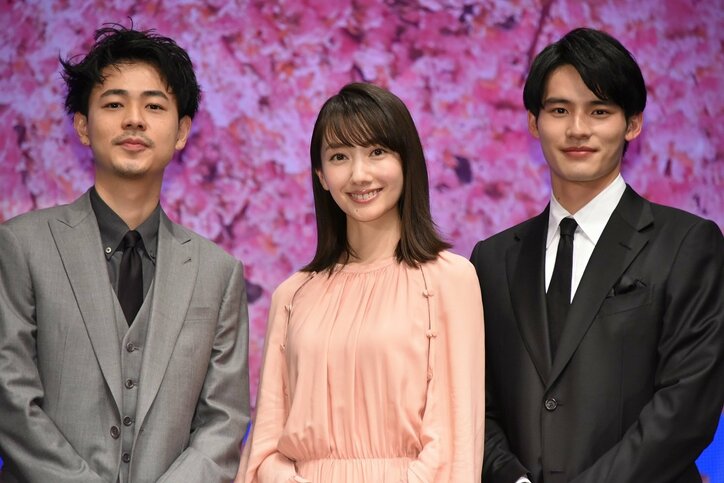 波瑠、遊川組の衣装合わせ9時間に「洗礼だと思った」