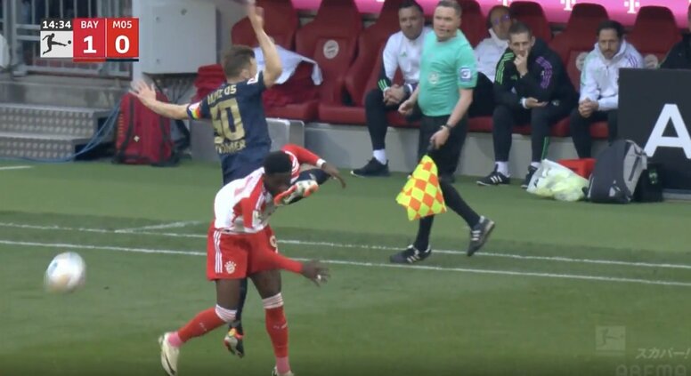 あわや大惨事の危険プレー！「死ぬだろ…」「怖すぎる」 顔面に強烈バックスピンキックが直撃した瞬間　“世界最速レベルの爆速王”に起きた悲劇