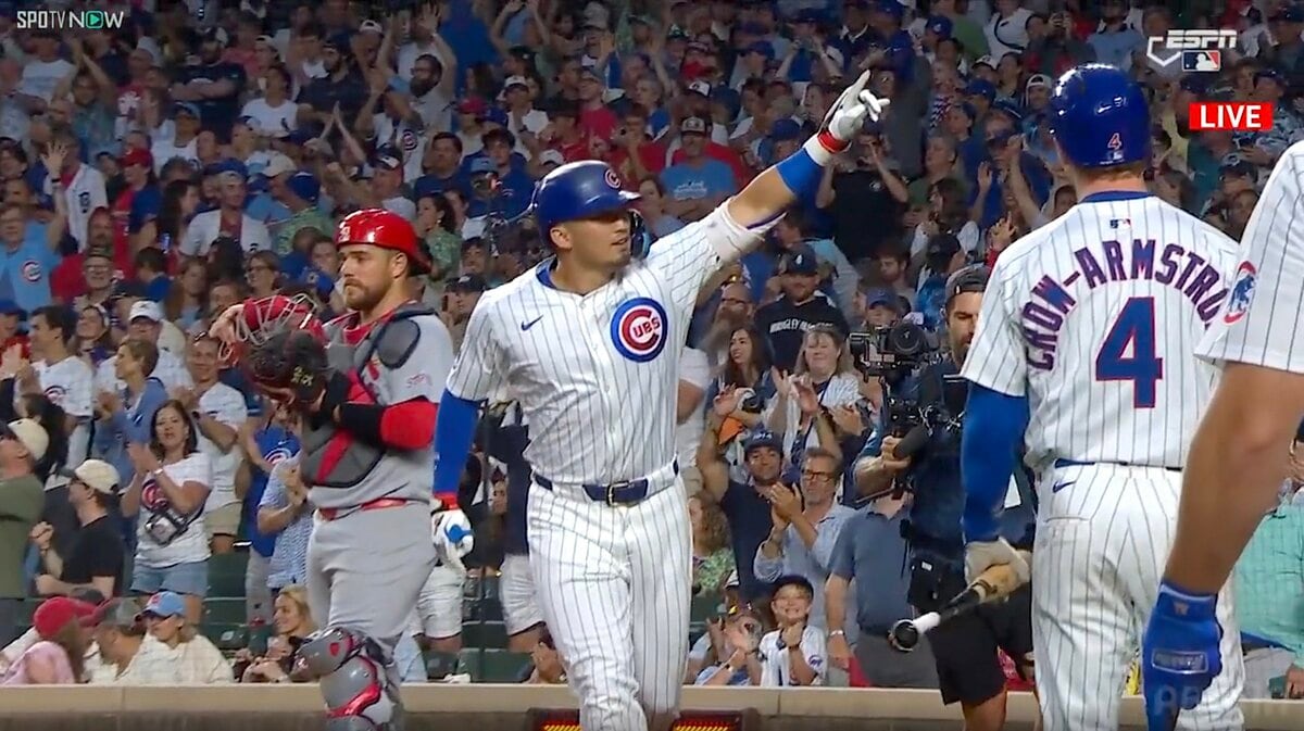 鈴木誠也、特大25号逆方向弾に球場沸騰！ ESPNなど称賛も地元局
