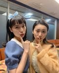 戸田恵梨香&大島優子のお揃いのポーズきめた2ショットに反響「かわいすぎるから」