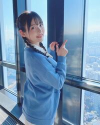 声優・上坂すみれ、東京タワーで撮影した“デート風”見返りショットに「凄く素敵」とファンうっとり