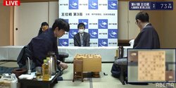 頭も手先も回しまくり！藤井聡太棋聖、扇子の高速回転に解説棋士「脳の回転と比例してるのか」