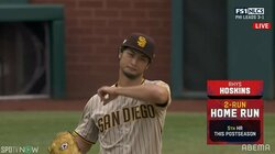 ダルビッシュ有、崖っぷちの一戦で痛恨2ランを被弾 絶好調ホスキンスの完璧な当たりに振り向きもせず