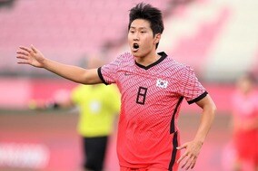 人気者イ・ガンインの“２戦連続出場なし”に韓国ファンが怒りの猛抗議！ベント監督は「愛されているんだな、彼は。でも…」