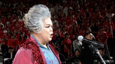 圧巻！“世界で3人”男性ソプラノ、「もはや弦楽器」の国歌独唱が話題