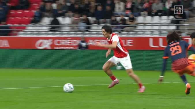 衝撃！中村敬斗が“４人翻弄”スーパーゴール「密集でも関係なし」「結果しか残さない男」ニア抜きシュートに敵GKも唖然 5枚目