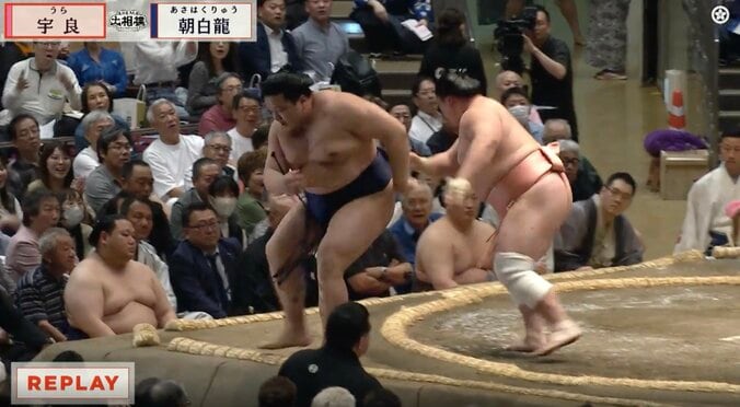 「何で今ので勝つんだ」「瞬間移動」宇良、絶体絶命から“驚異の動き”で大逆転 元若の里も称賛「普通だったら押し出されます」 4枚目