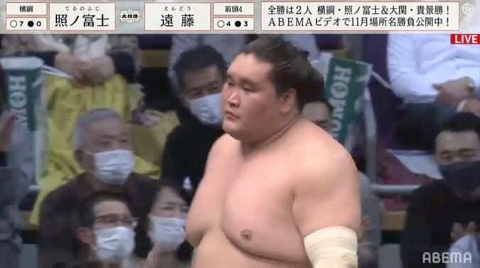 横綱・照ノ富士が中日に“完勝”で勝ち越し　圧巻の相撲内容に元若乃花「誰が勝てるのかな」 1枚目