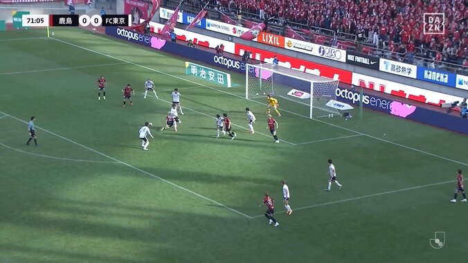 【映像】鈴木優磨、相手の進路を塞ぐ動きでファウル誘発