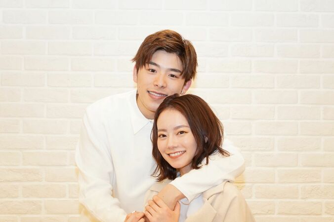 人気YouTuberカップル・なこなこ、初MCに意気込み！高校生カップルにアドバイスも「2人が同じ方向に向かって支え合っていくことが大切」 2枚目