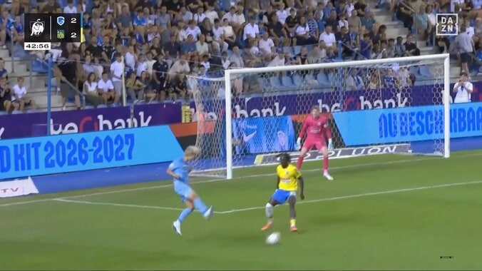 W杯日本代表・伊東純也のクロスを神トラップ！ 日本人コンビが“絶妙アシスト”「両翼えぐい」ゲンク初勝利に大きな一撃 3枚目
