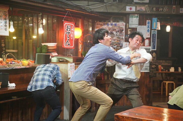 “いい人”俳優・前野朋哉が酒で人格崩壊！『酒癖50』で居酒屋店員や部下をフルボッコにする狂演