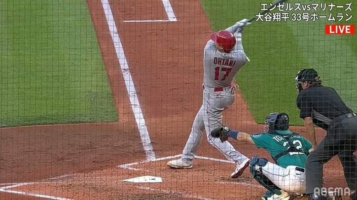 大谷翔平、33号特大弾 お口“あんぐり”アプトンの横で密かに繰り広げられた友情シーンに「泣けてくる」「家族みたい」と反響