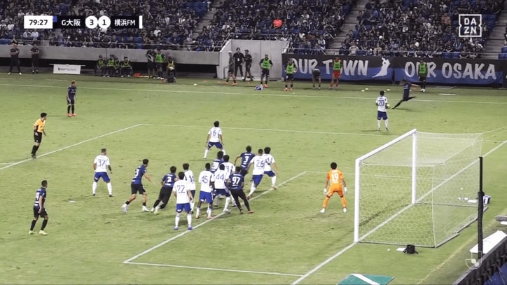 FKを蹴る宇佐美