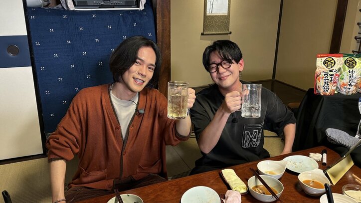 【写真・画像】小野賢章が「優しい気持ちになった」花江夏樹とキムチ鍋＆貝だし鍋の〆まで味わい尽くす　1枚目