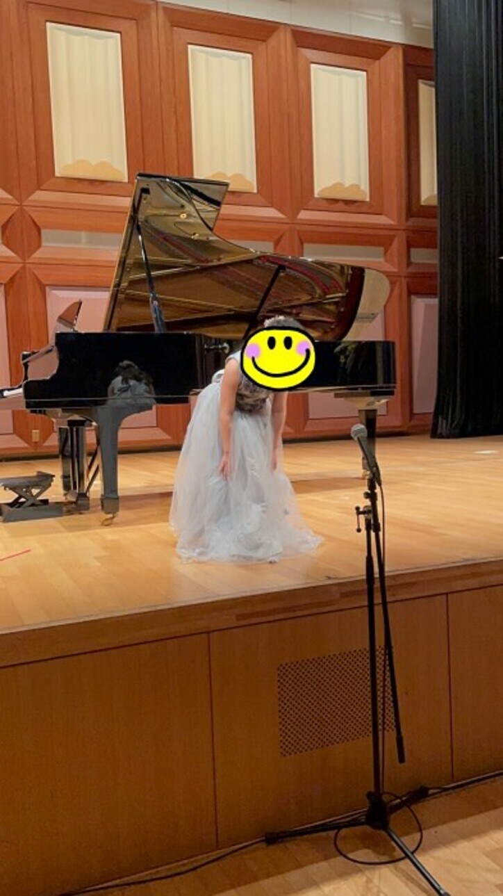  ギャル曽根、娘のピアノの発表会での姿を公開「ウルウルしてしまいました」 