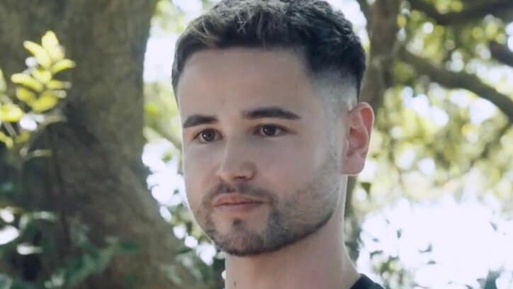 【写真・画像】人気メンズコーチYouTuber、“原点”となった5年前の動画に反響「さわやか」「ヒゲないとかわいい」　1枚目