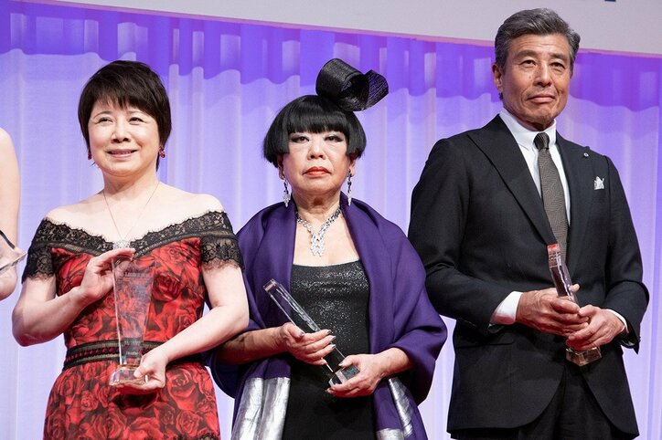 浜辺美波、バレンタインの予定を聞かれ「ウフフ。父と祖父にチョコをあげたいです」