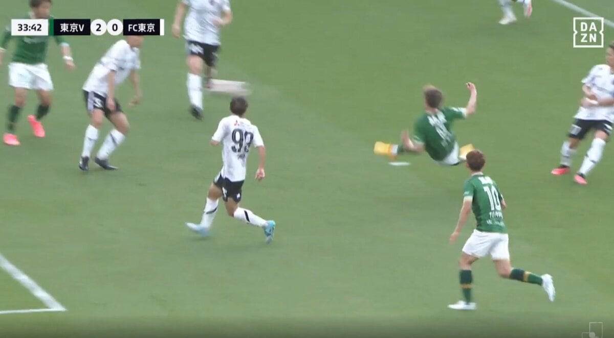 日本代表李忠成(白色かつ15年くらい前の物にしては状態良好です)