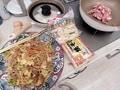 辻希美、6玉の麺を使い作った昼食「焼きそばを」