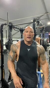 月曜は胸、火曜は背中…ドウェイン・ジョンソンが日々の筋トレメニューを公開