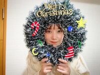 リースからひょっこり顔を出す本田翼に「めっちゃかわいい」「可愛すぎて泣いた」とファン悶絶